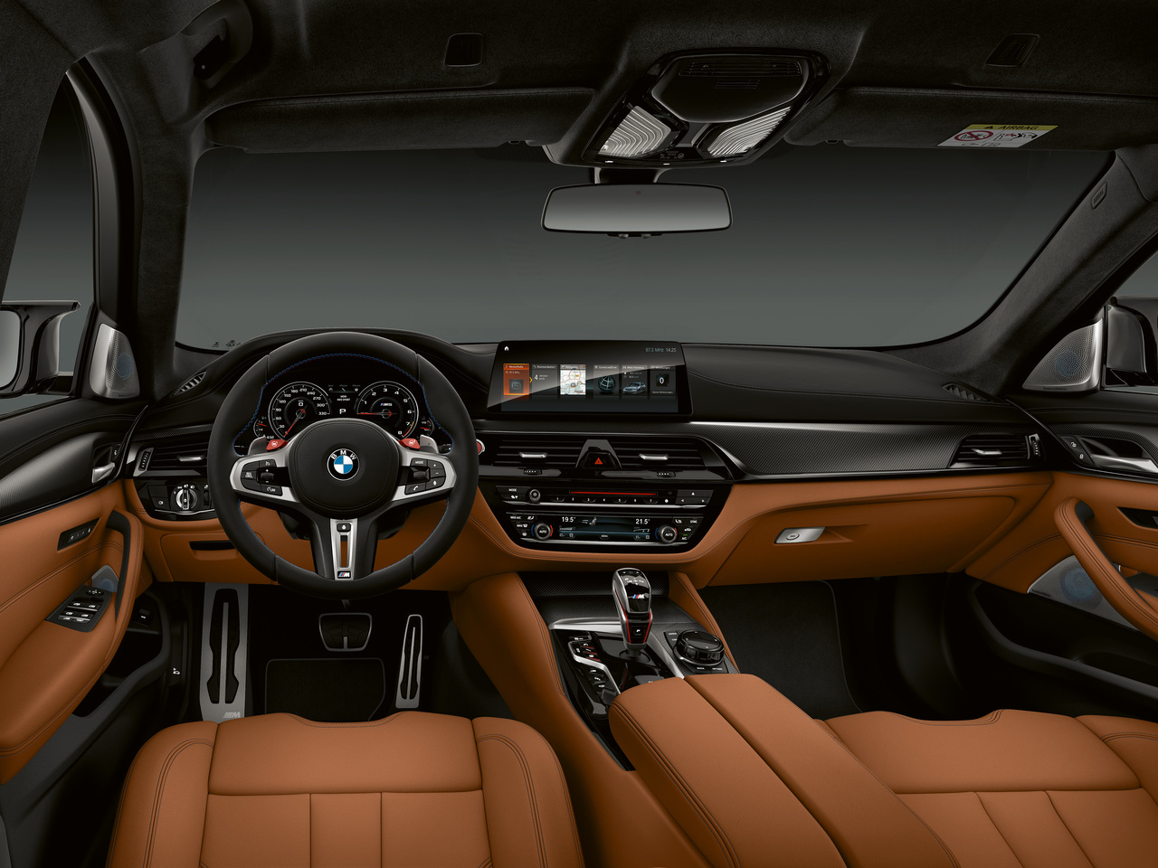 BMW M5 Competition фото