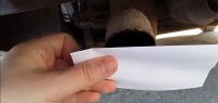 Как проверить состояние двигателя с помощью обычного листа бумаги